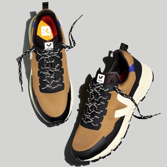 Veja Dekkan Sneakers Tan/Black size 42 - Picture 1 of 2